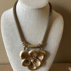 Stella and Dot Bloom necklace